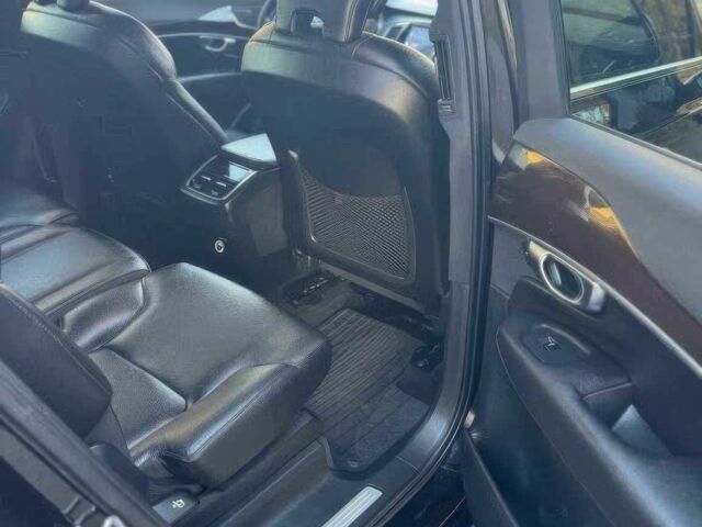 Черный Вольво ХС90, объемом двигателя 2 л и пробегом 43 тыс. км за 8500 $, фото 13 на Automoto.ua