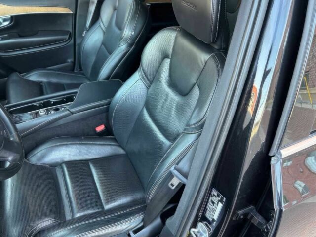 Черный Вольво ХС90, объемом двигателя 2 л и пробегом 32 тыс. км за 14150 $, фото 9 на Automoto.ua