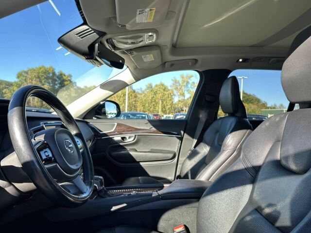 Вольво ХС90 2019 в Житомире на Automoto.ua Черный Вольво ХС90, объемом двигателя 2 л и пробегом 33 тыс. км за 8000 $, фото 6 на Automoto.ua