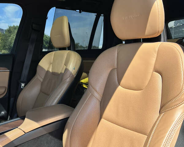 Черный Вольво ХС90, объемом двигателя 1.97 л и пробегом 186 тыс. км за 36500 $, фото 17 на Automoto.ua