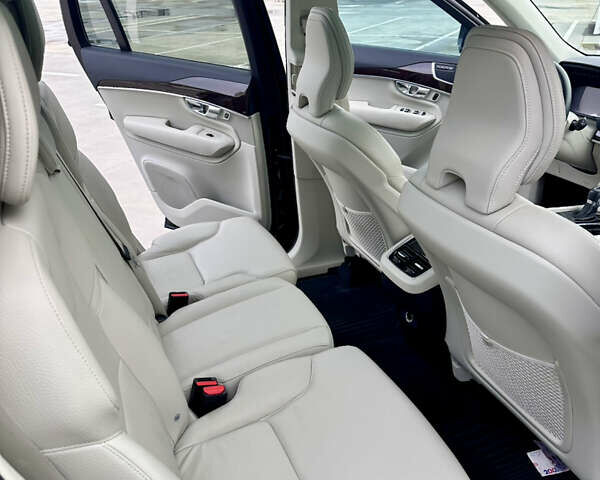 Черный Вольво ХС90, объемом двигателя 1.97 л и пробегом 139 тыс. км за 30250 $, фото 11 на Automoto.ua