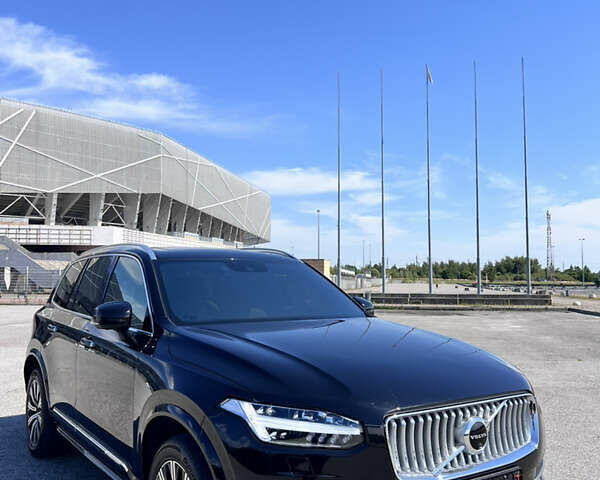 Черный Вольво ХС90, объемом двигателя 1.97 л и пробегом 186 тыс. км за 36500 $, фото 2 на Automoto.ua