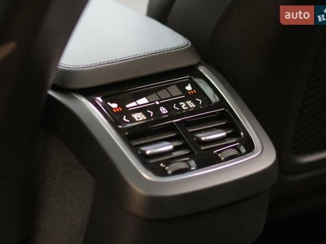 Вольво ХС90 2019 в Ровно на Automoto.ua Черный Вольво ХС90, объемом двигателя 1.97 л и пробегом 332 тыс. км за 21900 $, фото 58 на Automoto.ua