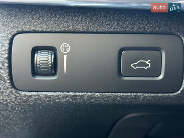 Черный Вольво ХС90, объемом двигателя 2 л и пробегом 261 тыс. км за 27000 $, фото 73 на Automoto.ua