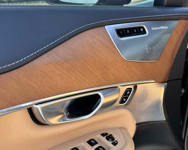 Черный Вольво ХС90, объемом двигателя 1.97 л и пробегом 186 тыс. км за 36500 $, фото 16 на Automoto.ua