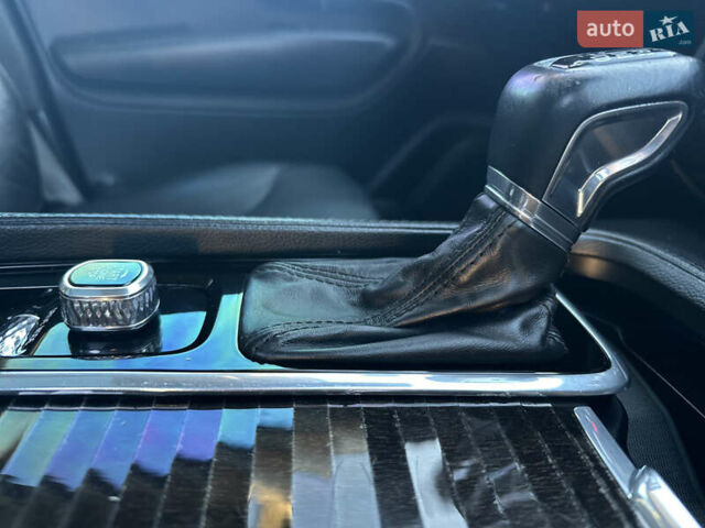 Черный Вольво ХС90, объемом двигателя 2 л и пробегом 261 тыс. км за 27000 $, фото 66 на Automoto.ua