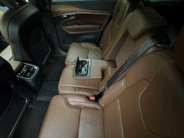 Чорний Вольво ХС90, об'ємом двигуна 2 л та пробігом 92 тис. км за 25500 $, фото 13 на Automoto.ua