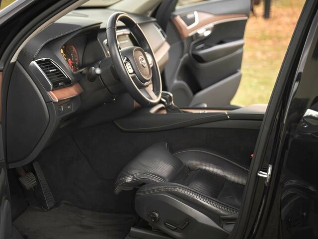 Черный Вольво ХС90, объемом двигателя 2 л и пробегом 34 тыс. км за 28000 $, фото 6 на Automoto.ua