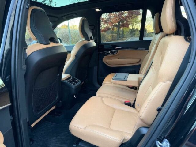 Чорний Вольво ХС90, об'ємом двигуна 2 л та пробігом 39 тис. км за 14000 $, фото 16 на Automoto.ua