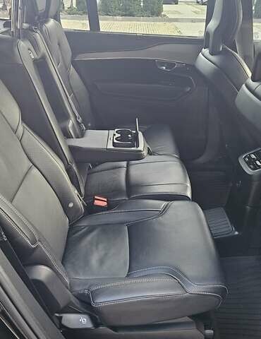 Чорний Вольво ХС90, об'ємом двигуна 2 л та пробігом 63 тис. км за 44000 $, фото 39 на Automoto.ua