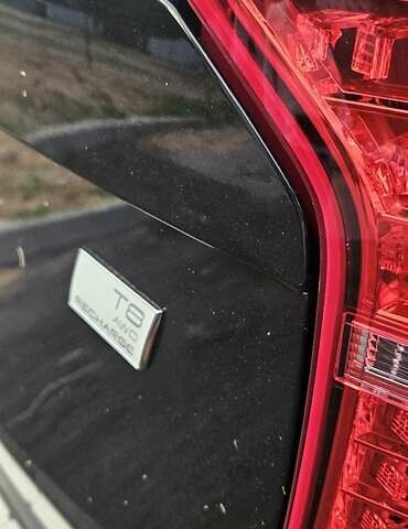 Чорний Вольво ХС90, об'ємом двигуна 2 л та пробігом 63 тис. км за 44000 $, фото 68 на Automoto.ua