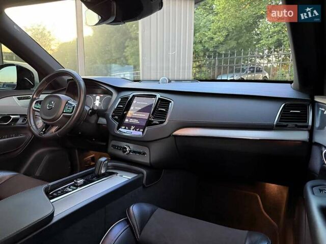 Вольво ХС90 2020 в Хмельницком на Automoto.ua Черный Вольво ХС90, объемом двигателя 1.97 л и пробегом 92 тыс. км за 53000 $, фото 36 на Automoto.ua