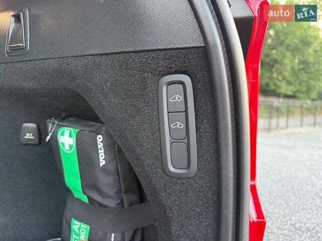 Вольво ХС90 2020 в Хмельницком на Automoto.ua Черный Вольво ХС90, объемом двигателя 1.97 л и пробегом 92 тыс. км за 53000 $, фото 53 на Automoto.ua