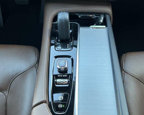 Черный Вольво ХС90, объемом двигателя 2 л и пробегом 108 тыс. км за 45700 $, фото 15 на Automoto.ua