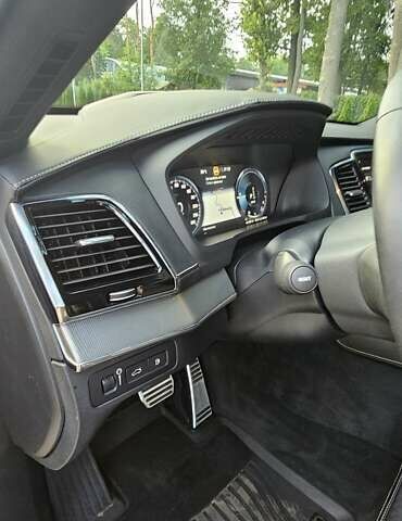 Чорний Вольво ХС90, об'ємом двигуна 2 л та пробігом 63 тис. км за 44000 $, фото 56 на Automoto.ua