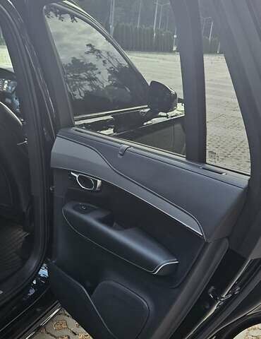 Чорний Вольво ХС90, об'ємом двигуна 2 л та пробігом 63 тис. км за 44000 $, фото 47 на Automoto.ua