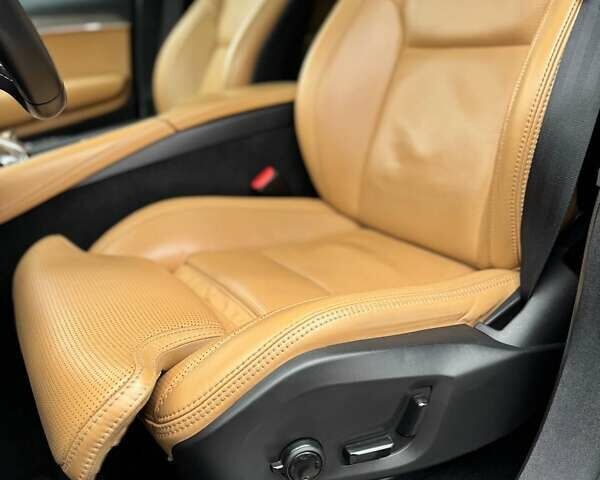 Черный Вольво ХС90, объемом двигателя 1.97 л и пробегом 203 тыс. км за 44400 $, фото 7 на Automoto.ua