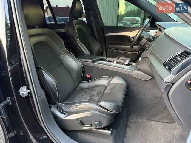 Вольво ХС90 2020 в Хмельницком на Automoto.ua Черный Вольво ХС90, объемом двигателя 1.97 л и пробегом 92 тыс. км за 53000 $, фото 33 на Automoto.ua