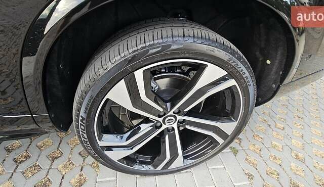 Чорний Вольво ХС90, об'ємом двигуна 2 л та пробігом 63 тис. км за 44000 $, фото 60 на Automoto.ua