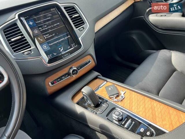 Вольво ХС90 2021 в Чернигове на Automoto.ua Черный Вольво ХС90, объемом двигателя 1.97 л и пробегом 84 тыс. км за 45900 $, фото 24 на Automoto.ua