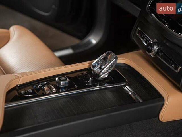 Чорний Вольво ХС90, об'ємом двигуна 1.97 л та пробігом 135 тис. км за 49900 $, фото 23 на Automoto.ua