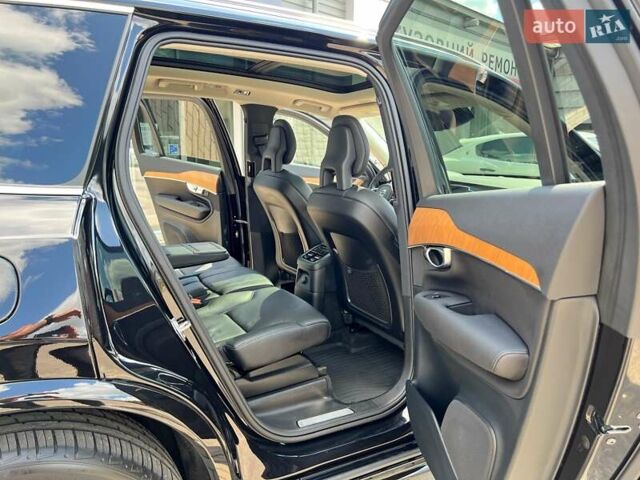 Вольво ХС90 2021 в Чернигове на Automoto.ua Черный Вольво ХС90, объемом двигателя 1.97 л и пробегом 84 тыс. км за 45900 $, фото 35 на Automoto.ua