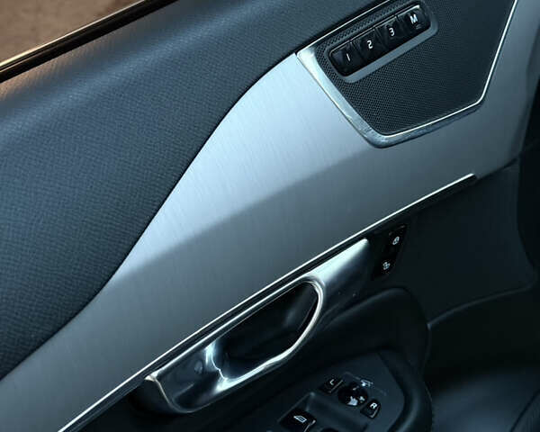 Черный Вольво ХС90, объемом двигателя 2 л и пробегом 161 тыс. км за 29500 $, фото 18 на Automoto.ua