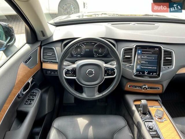 Вольво ХС90 2021 в Чернигове на Automoto.ua Черный Вольво ХС90, объемом двигателя 1.97 л и пробегом 84 тыс. км за 45900 $, фото 21 на Automoto.ua