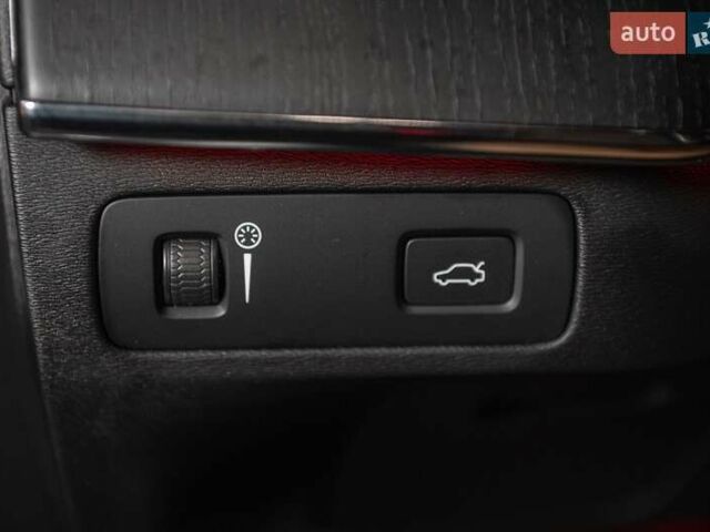 Чорний Вольво ХС90, об'ємом двигуна 1.97 л та пробігом 135 тис. км за 49900 $, фото 73 на Automoto.ua