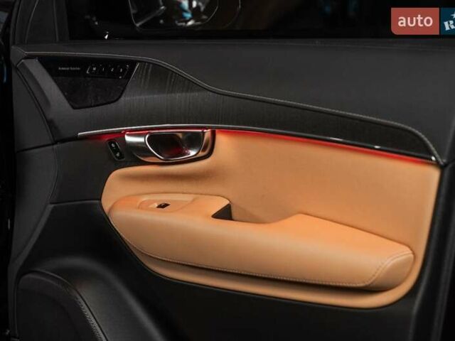 Чорний Вольво ХС90, об'ємом двигуна 1.97 л та пробігом 135 тис. км за 49900 $, фото 40 на Automoto.ua