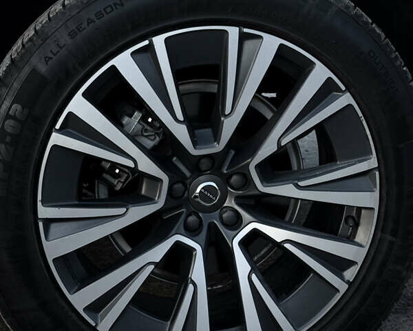 Черный Вольво ХС90, объемом двигателя 2 л и пробегом 161 тыс. км за 29500 $, фото 12 на Automoto.ua