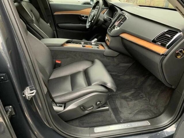 Чорний Вольво ХС90, об'ємом двигуна 2 л та пробігом 60 тис. км за 27000 $, фото 5 на Automoto.ua