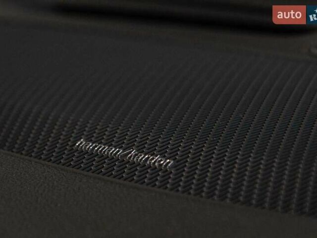 Чорний Вольво ХС90, об'ємом двигуна 1.97 л та пробігом 135 тис. км за 49900 $, фото 9 на Automoto.ua