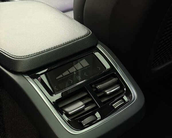 Вольво ХС90 2021 в Львове на Automoto.ua Черный Вольво ХС90, объемом двигателя 2 л и пробегом 161 тыс. км за 30000 $, фото 24 на Automoto.ua