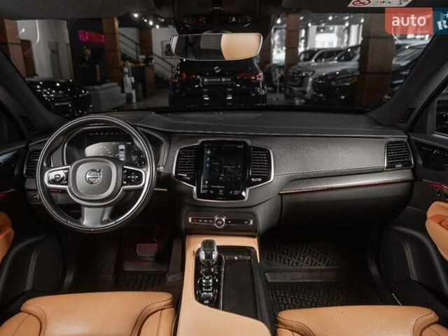 Чорний Вольво ХС90, об'ємом двигуна 1.97 л та пробігом 135 тис. км за 49900 $, фото 12 на Automoto.ua