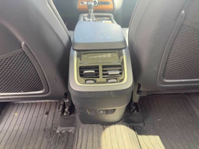 Черный Вольво ХС90, объемом двигателя 2 л и пробегом 16 тыс. км за 12400 $, фото 14 на Automoto.ua