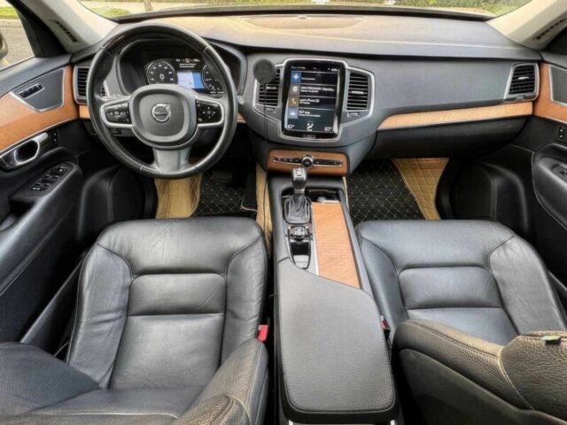 Черный Вольво ХС90, объемом двигателя 2 л и пробегом 27 тыс. км за 35700 $, фото 7 на Automoto.ua