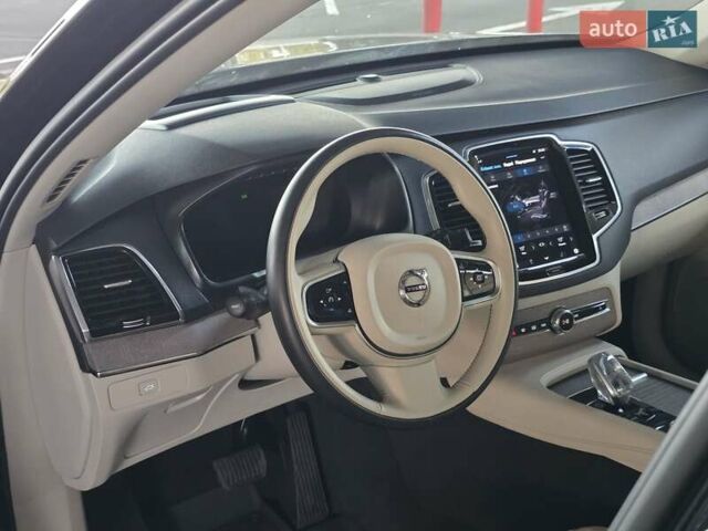Чорний Вольво ХС90, об'ємом двигуна 1.97 л та пробігом 23 тис. км за 49600 $, фото 25 на Automoto.ua