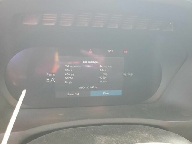 Чорний Вольво ХС90, об'ємом двигуна 2 л та пробігом 30 тис. км за 33985 $, фото 7 на Automoto.ua