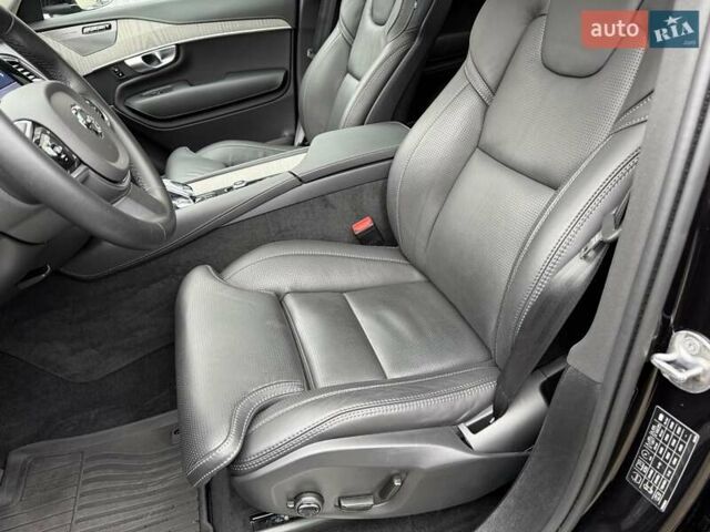 Черный Вольво ХС90, объемом двигателя 2 л и пробегом 15 тыс. км за 59900 $, фото 65 на Automoto.ua