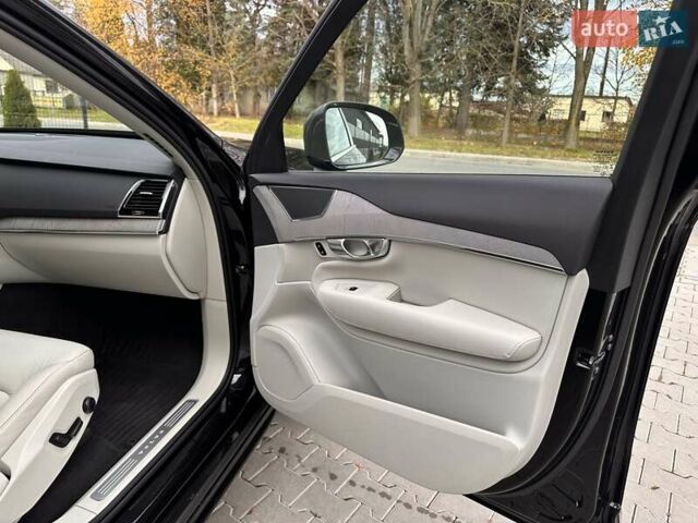 Чорний Вольво ХС90, об'ємом двигуна 1.97 л та пробігом 14 тис. км за 44000 $, фото 12 на Automoto.ua