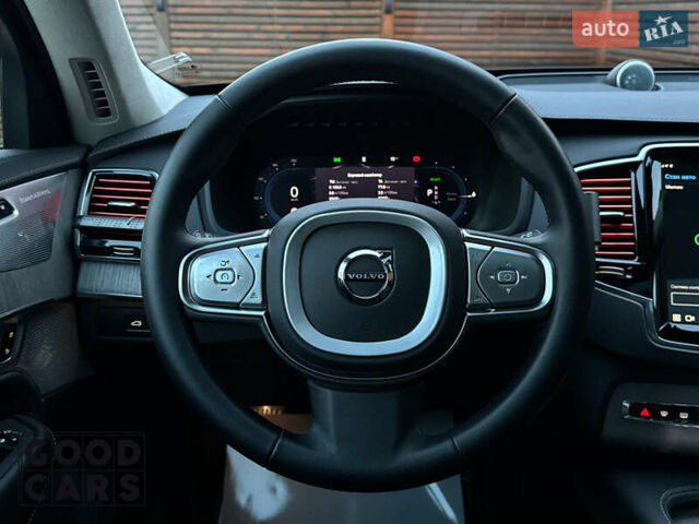 Черный Вольво ХС90, объемом двигателя 1.97 л и пробегом 24 тыс. км за 94000 $, фото 33 на Automoto.ua