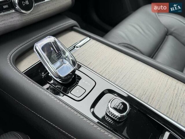 Черный Вольво ХС90, объемом двигателя 2 л и пробегом 15 тыс. км за 59900 $, фото 75 на Automoto.ua