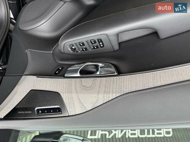 Черный Вольво ХС90, объемом двигателя 2 л и пробегом 15 тыс. км за 59900 $, фото 64 на Automoto.ua