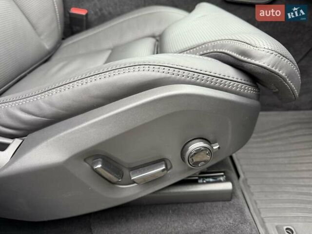 Черный Вольво ХС90, объемом двигателя 2 л и пробегом 15 тыс. км за 59900 $, фото 36 на Automoto.ua