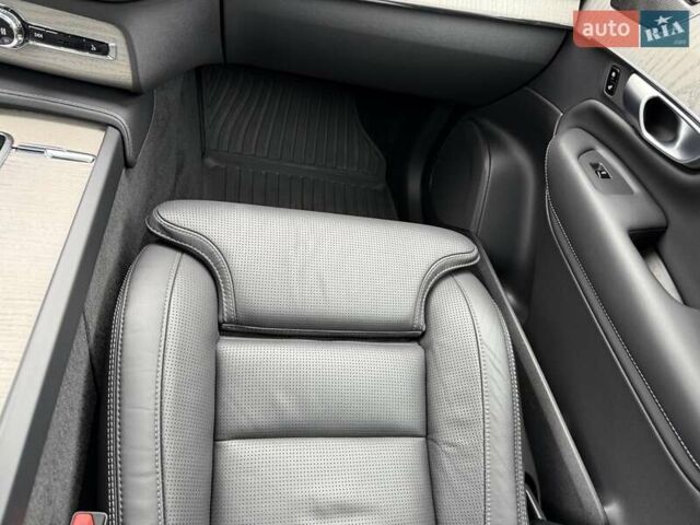 Черный Вольво ХС90, объемом двигателя 2 л и пробегом 15 тыс. км за 59900 $, фото 60 на Automoto.ua