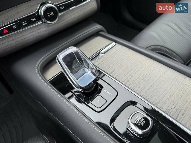 Черный Вольво ХС90, объемом двигателя 2 л и пробегом 15 тыс. км за 59900 $, фото 58 на Automoto.ua