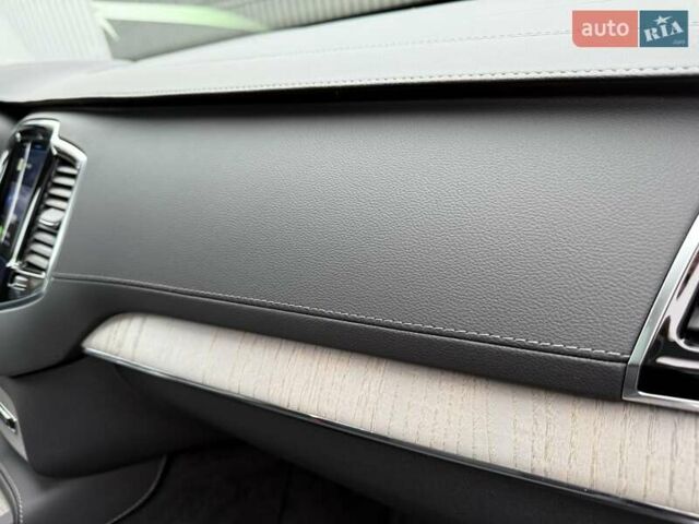 Черный Вольво ХС90, объемом двигателя 2 л и пробегом 15 тыс. км за 59900 $, фото 26 на Automoto.ua