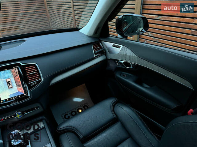 Черный Вольво ХС90, объемом двигателя 1.97 л и пробегом 24 тыс. км за 94000 $, фото 39 на Automoto.ua