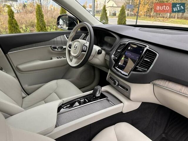 Чорний Вольво ХС90, об'ємом двигуна 1.97 л та пробігом 14 тис. км за 44000 $, фото 10 на Automoto.ua